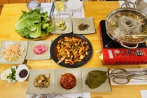 맘스키친 한식당 (중식)