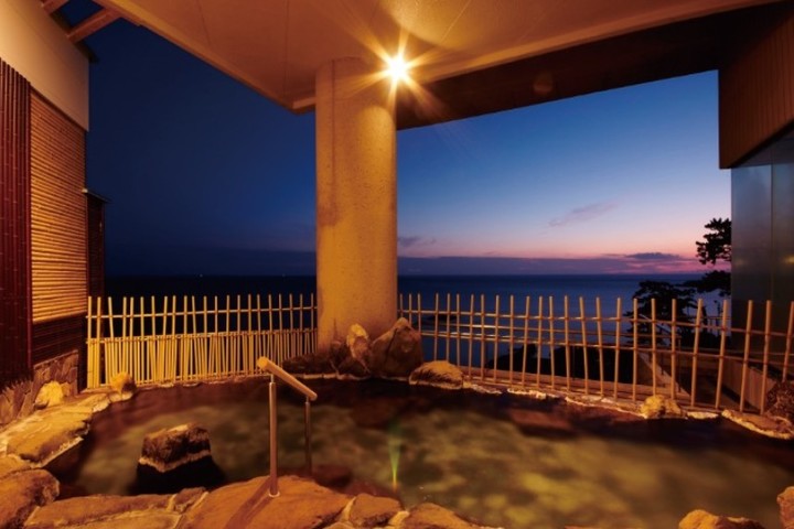 [KE품격][ALL포함 효고 메구리, 동해의 푸른절경]기노사키/고베 4일 ▶전 객실 바다뷰 킨파로 호텔숙박 & 마린월드 관광포함